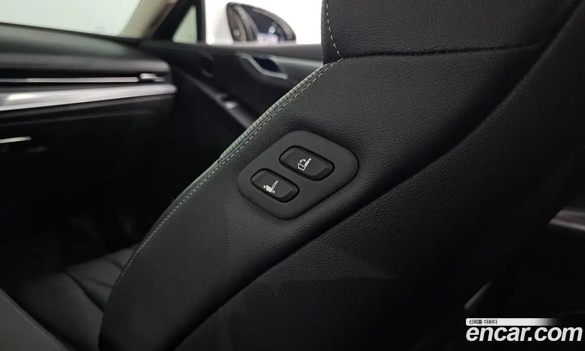 Genesis G80 2021 2.5 автомат (гидро), фото 30 Genesis G80 2021 2.5 автомат (гидро), фото 30