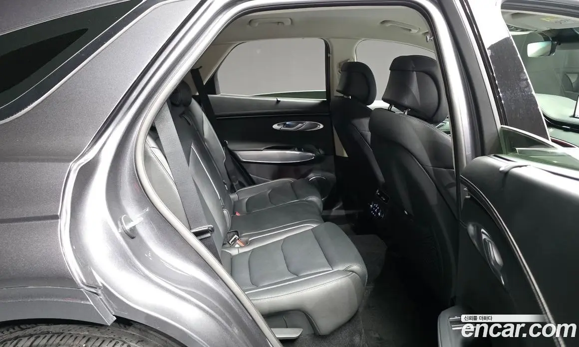 Genesis GV70 2021 2.2 автомат (гидро), фото 12