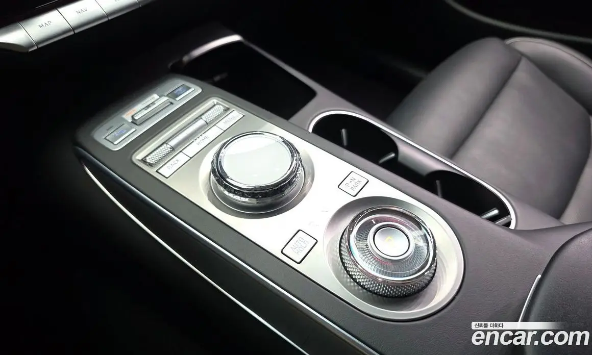 Genesis GV70 2021 2.2 автомат (гидро), фото 9