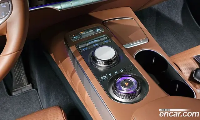 Genesis GV70 2022 2.5 автомат (гидро), миниатюра 11 Genesis GV70 2022 2.5 автомат (гидро), миниатюра 11