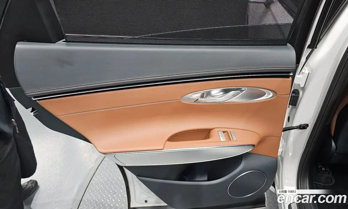 Genesis GV70 2022 2.5 автомат (гидро), фото 14 Genesis GV70 2022 2.5 автомат (гидро), фото 14