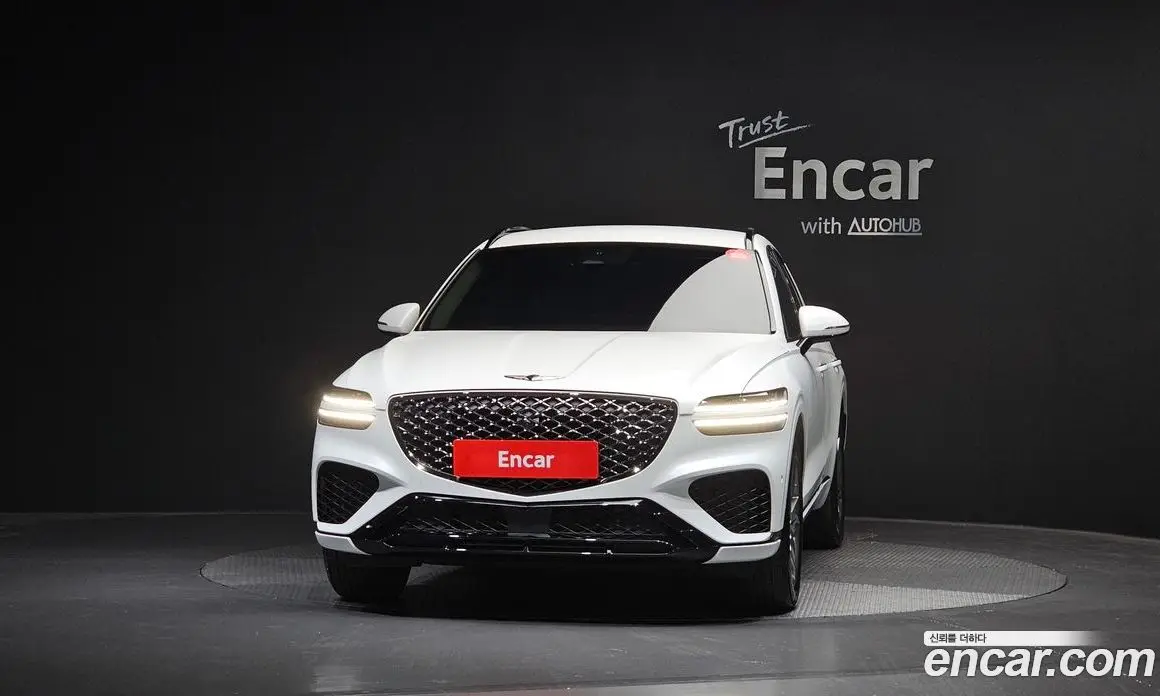 Genesis GV70 2023 2.5 автомат (гидро), фото 3 Genesis GV70 2023 2.5 автомат (гидро), фото 3