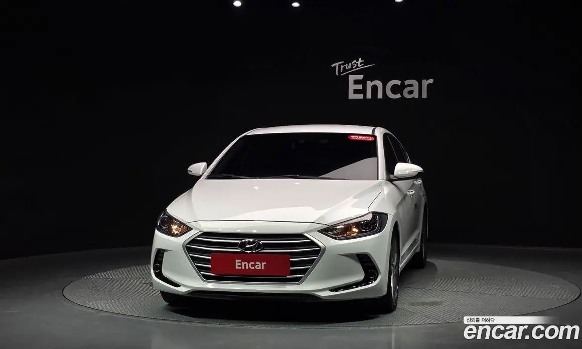Hyundai Avante 2018 1.6 автомат (гидро), фото 2 Hyundai Avante 2018 1.6 автомат (гидро), фото 2
