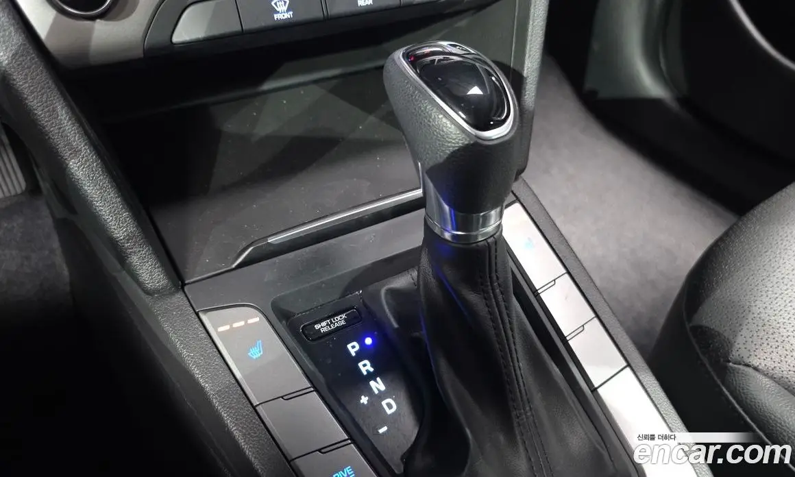 Hyundai Avante 2018 1.6 автомат (гидро), фото 11 Hyundai Avante 2018 1.6 автомат (гидро), фото 11
