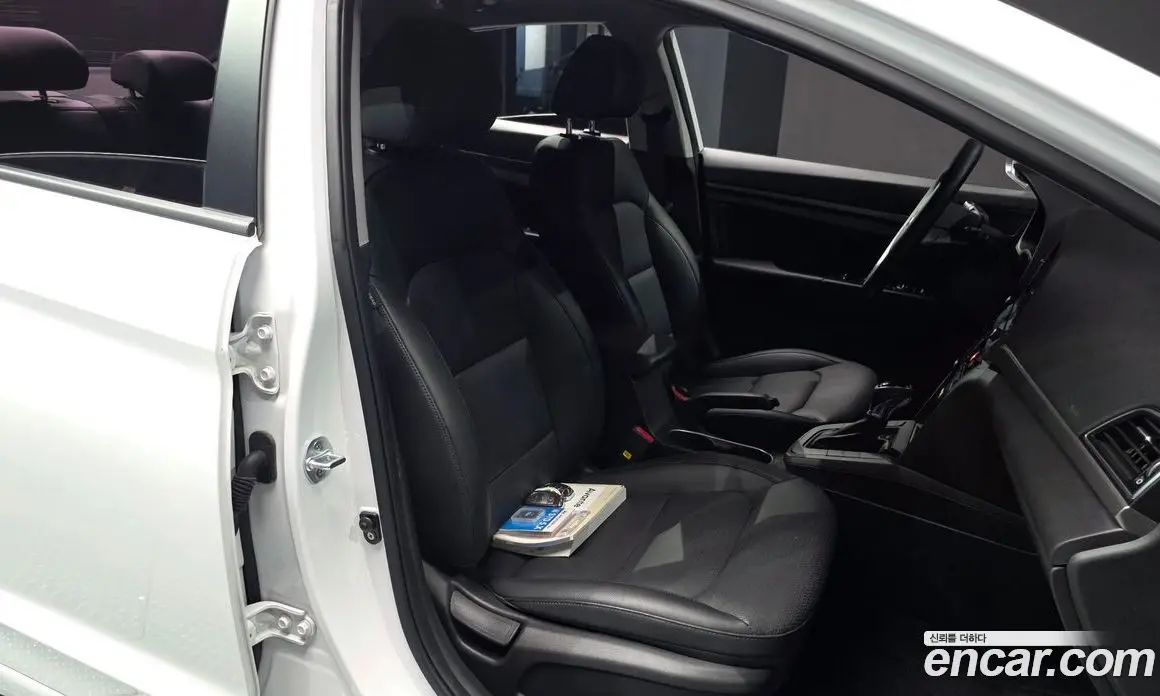 Hyundai Avante 2018 1.6 автомат (гидро), фото 15 Hyundai Avante 2018 1.6 автомат (гидро), фото 15