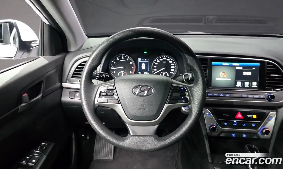 Hyundai Avante 2018 1.6 автомат (гидро), фото 18 Hyundai Avante 2018 1.6 автомат (гидро), фото 18