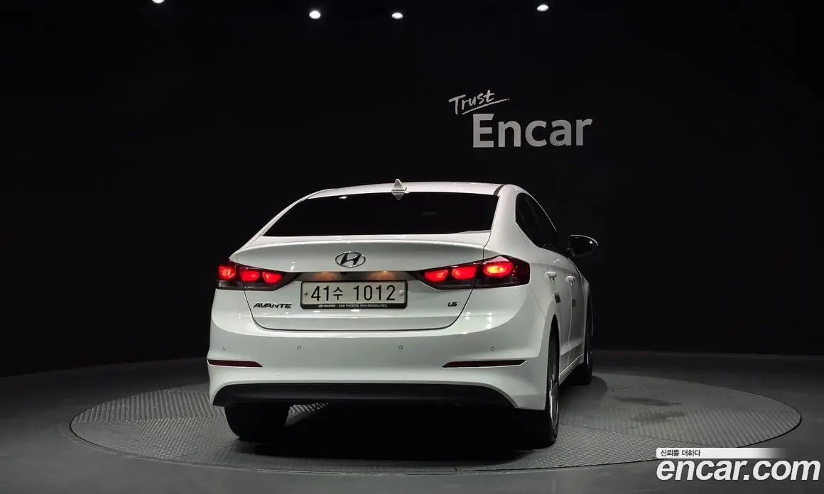 Hyundai Avante 2018 1.6 автомат (гидро), фото 3 Hyundai Avante 2018 1.6 автомат (гидро), фото 3