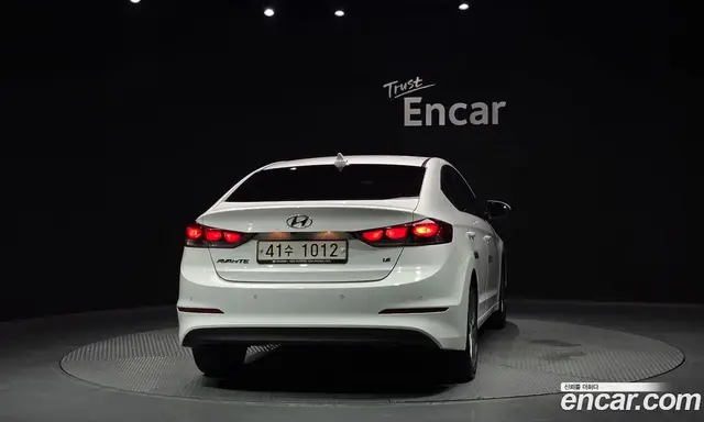 Hyundai Avante 2018 1.6 автомат (гидро), миниатюра 3 Hyundai Avante 2018 1.6 автомат (гидро), миниатюра 3