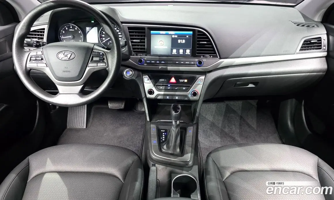 Hyundai Avante 2018 1.6 автомат (гидро), фото 9 Hyundai Avante 2018 1.6 автомат (гидро), фото 9