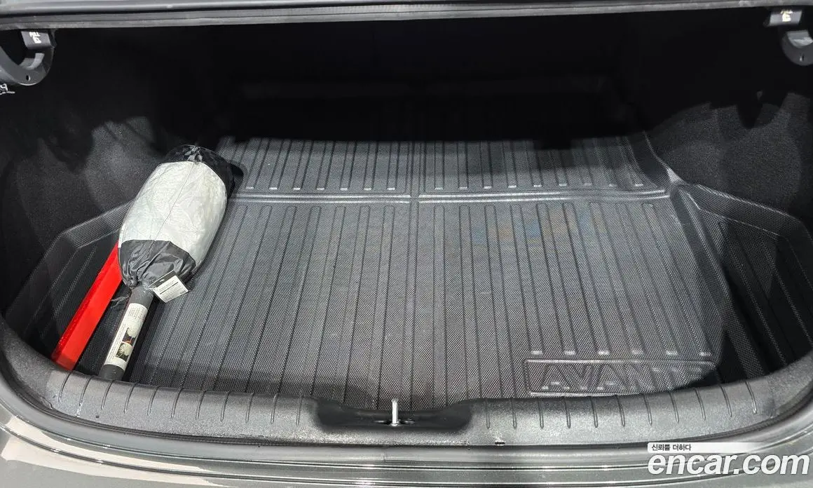 Hyundai Avante 2025 1.6 автомат (гидро), фото 32