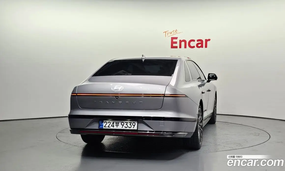 Hyundai Grandeur 2023 1.6 автомат (гидро), фото 4