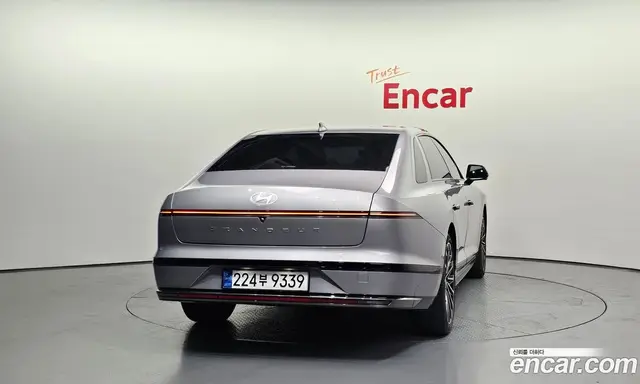 Hyundai Grandeur 2023 1.6 автомат (гидро), миниатюра 4