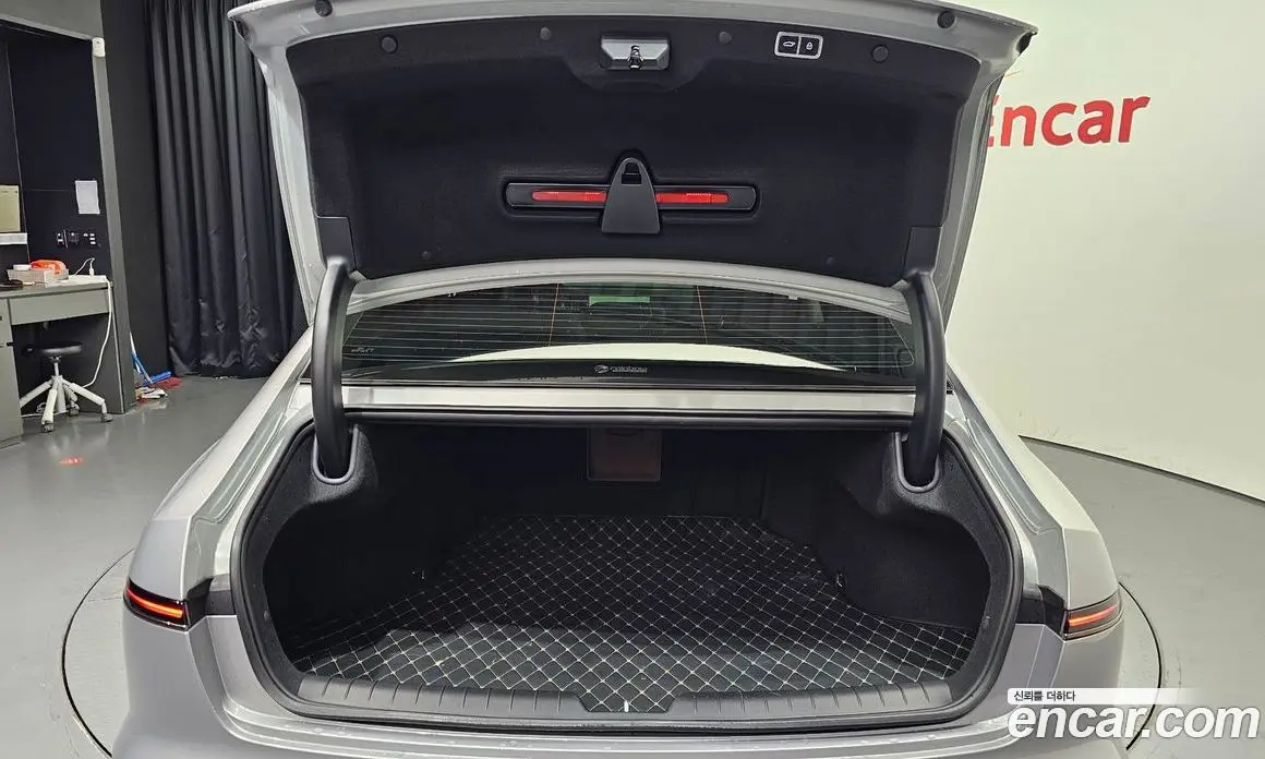 Hyundai Grandeur 2023 1.6 автомат (гидро), фото 32