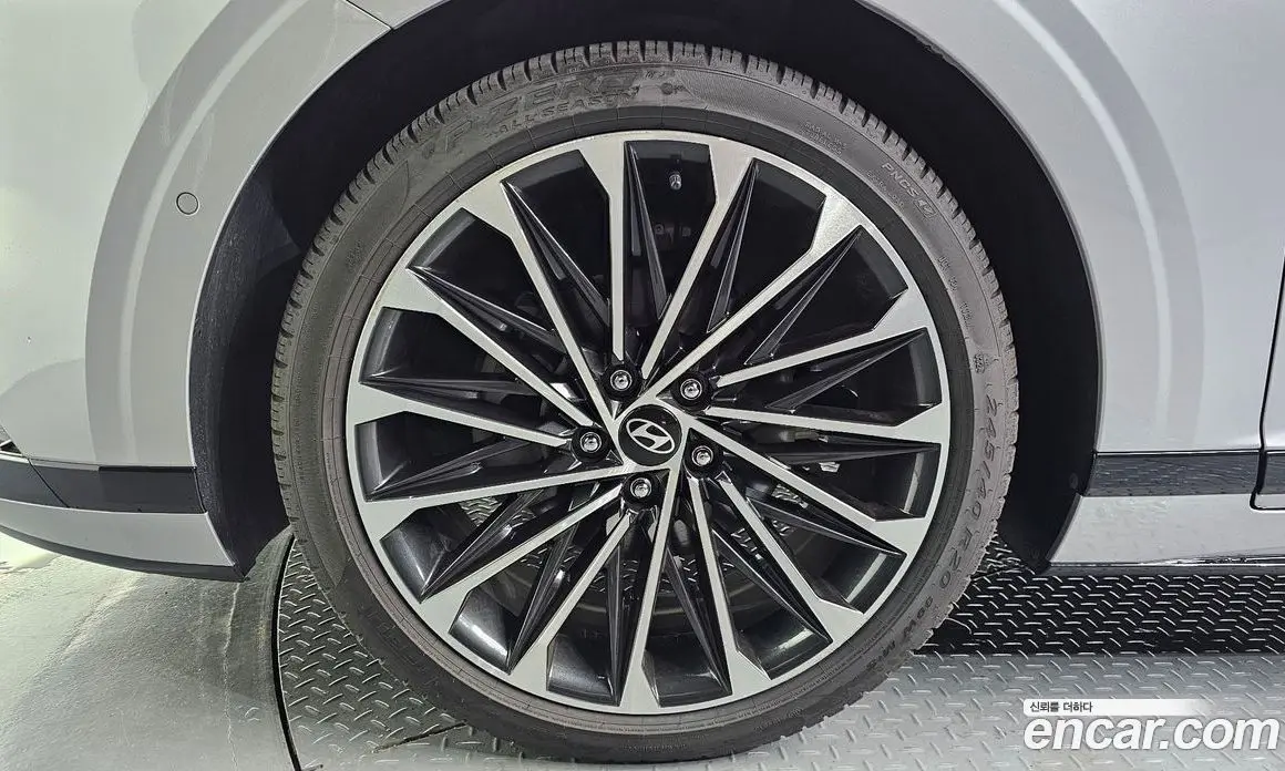 Hyundai Grandeur 2023 1.6 автомат (гидро), фото 5