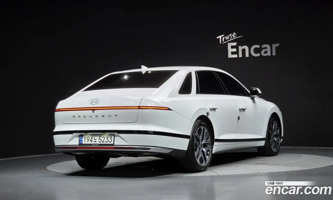Hyundai Grandeur 2024 2.5 автомат (гидро), фото 2 Hyundai Grandeur 2024 2.5 автомат (гидро), фото 2