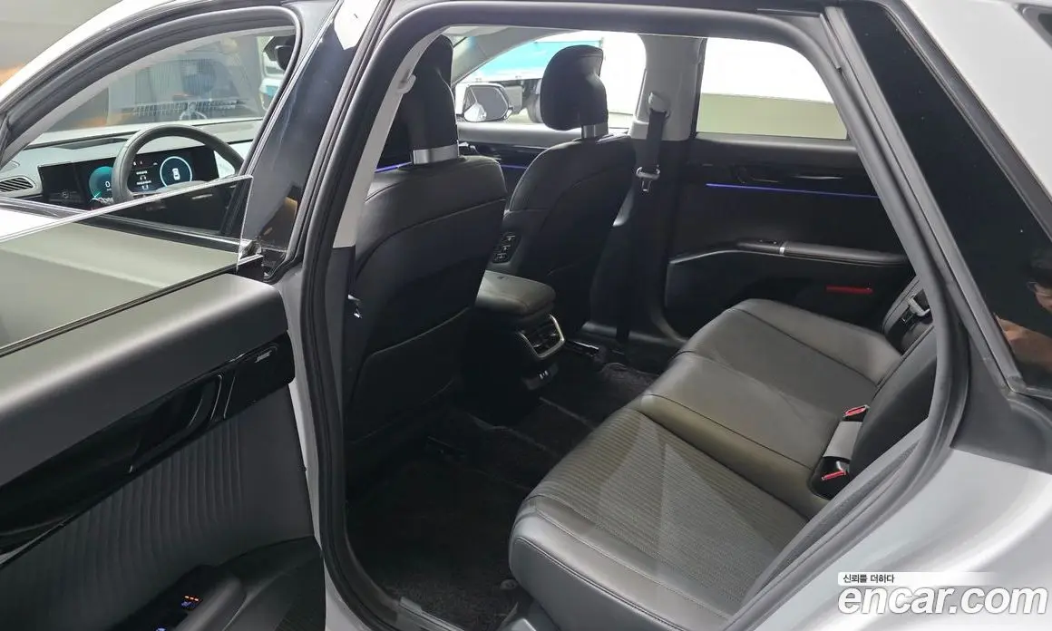 Hyundai Grandeur 2024 1.6 автомат (гидро), фото 11