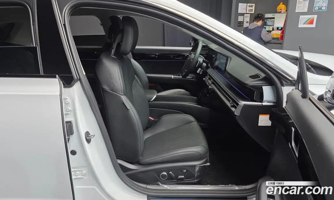 Hyundai Grandeur 2024 1.6 автомат (гидро), фото 12