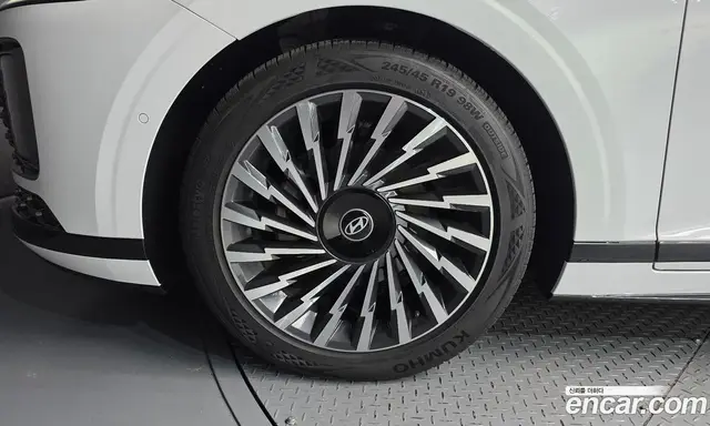 Hyundai Grandeur 2024 1.6 автомат (гидро), миниатюра 5