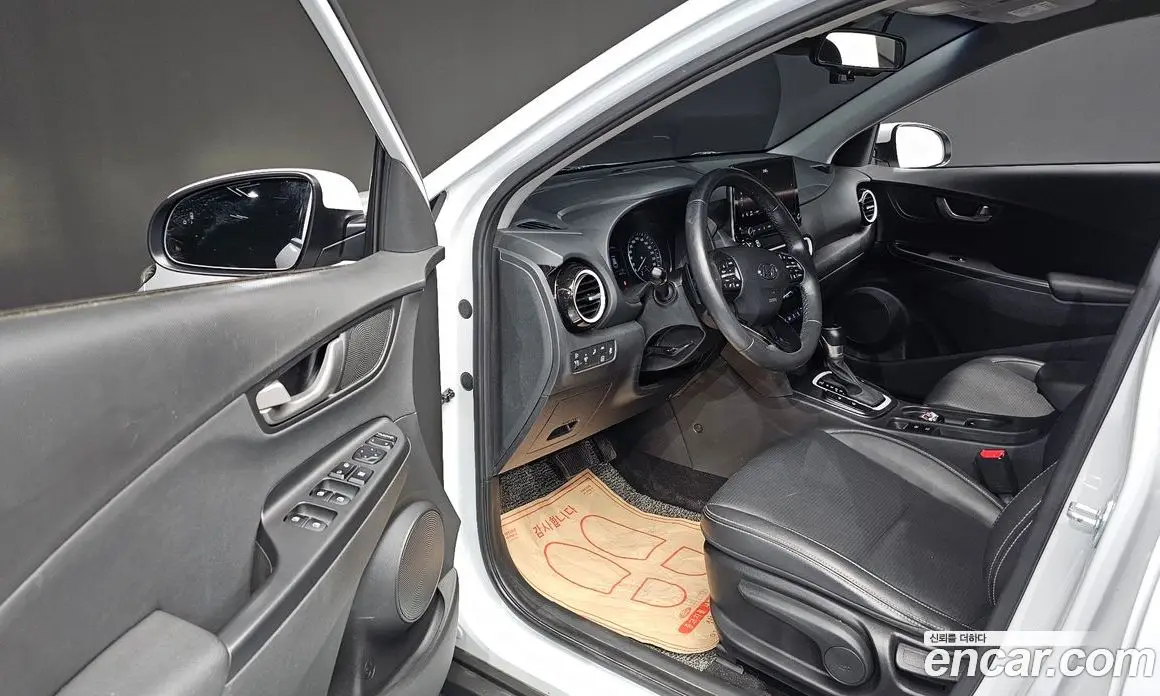 Hyundai Kona 2020 1.6 автомат (гидро), фото 13