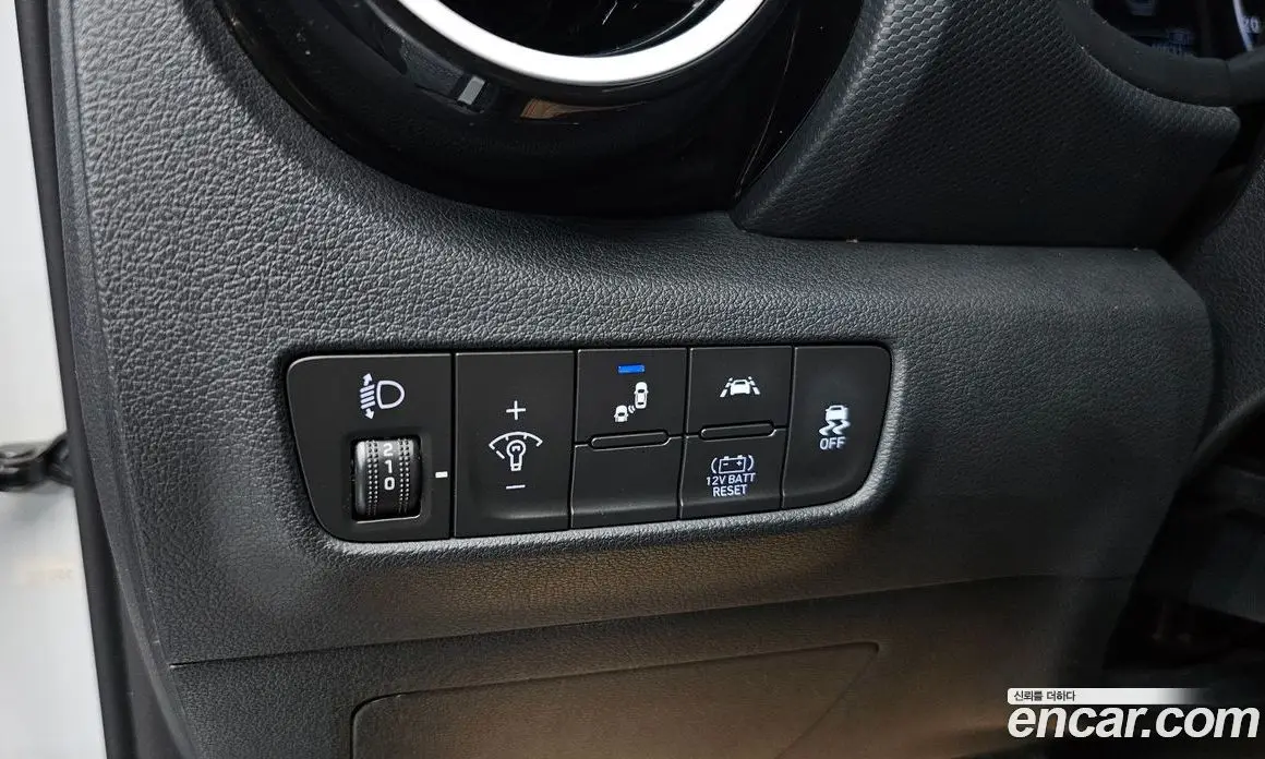 Hyundai Kona 2020 1.6 автомат (гидро), фото 24