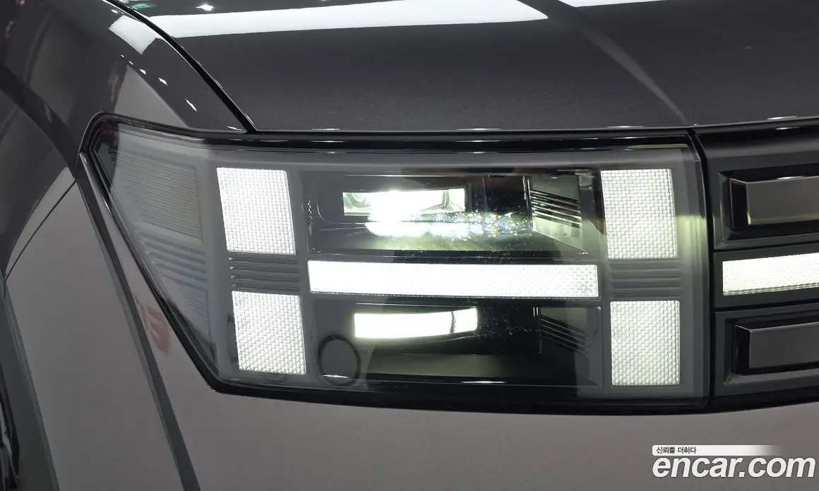 Hyundai Santa Fe 2023 2.5 автомат (гидро), фото 8