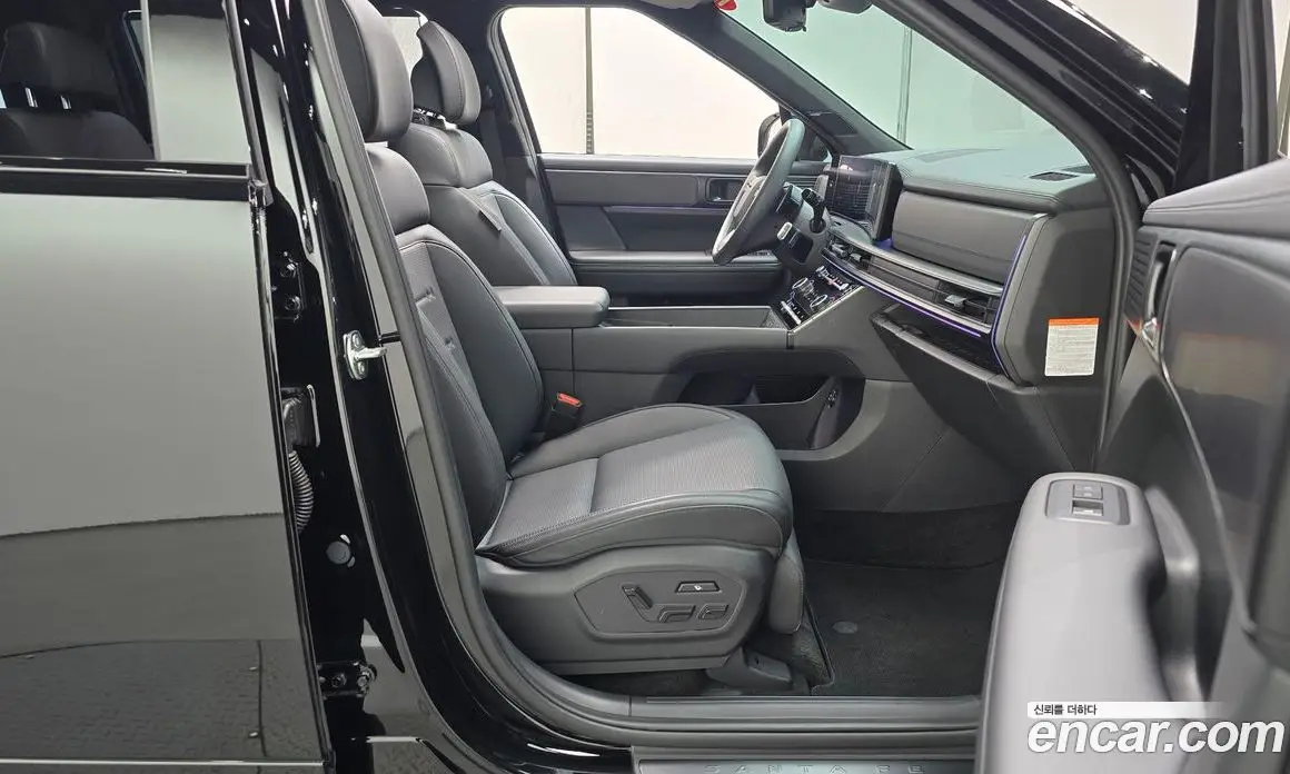 Hyundai Santa Fe 2024 1.6 автомат (гидро), фото 16