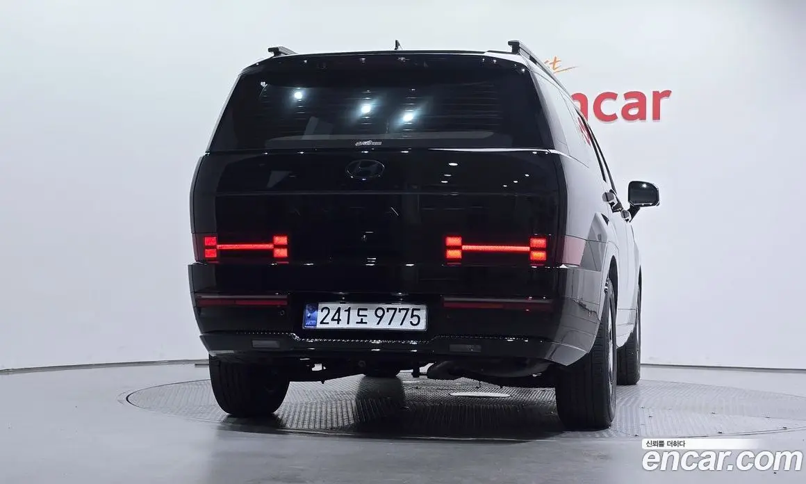 Hyundai Santa Fe 2024 1.6 автомат (гидро), фото 4