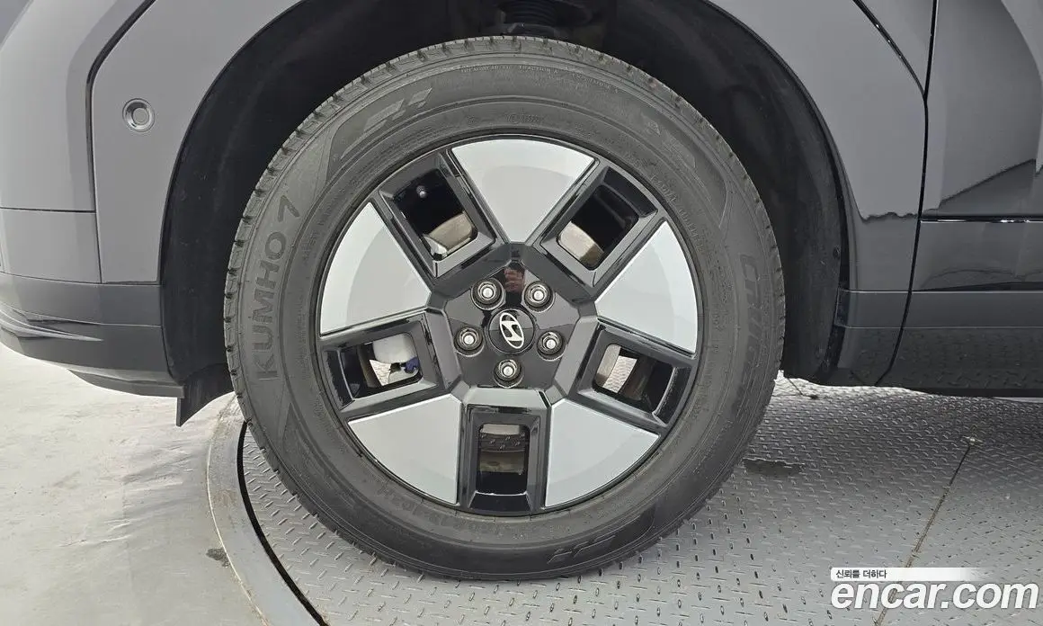 Hyundai Santa Fe 2024 1.6 автомат (гидро), фото 5