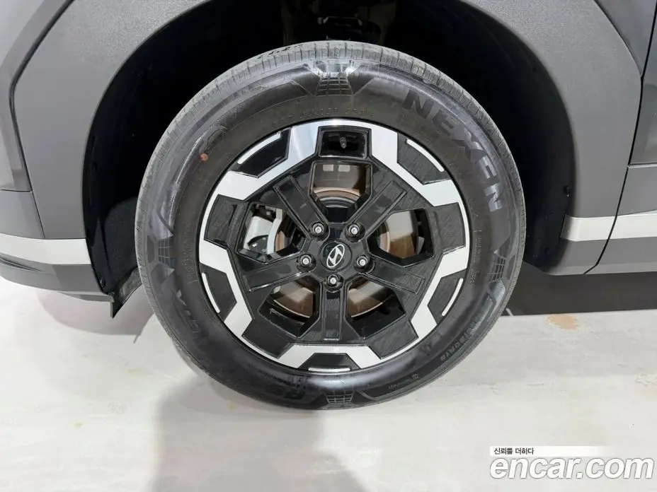 Hyundai Santa Fe 2024 2.5 автомат (гидро), фото 18