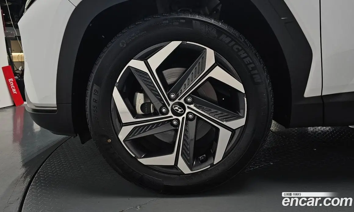 Hyundai Tucson 2022 1.6 автомат (гидро), фото 4