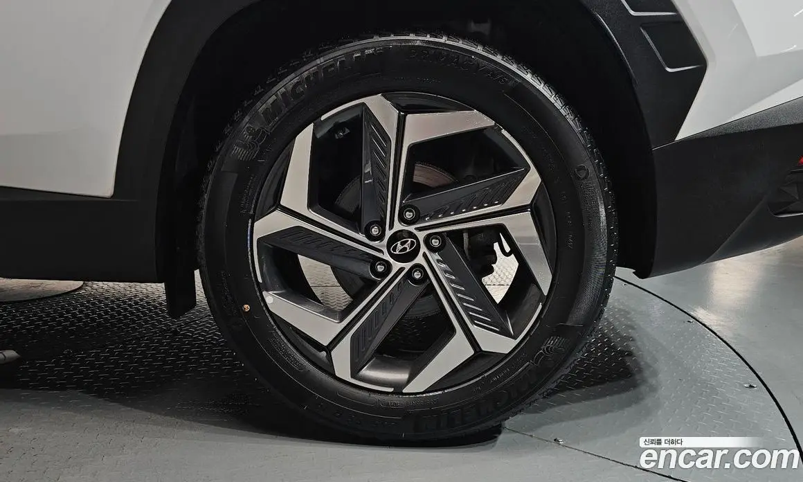Hyundai Tucson 2022 1.6 автомат (гидро), фото 6