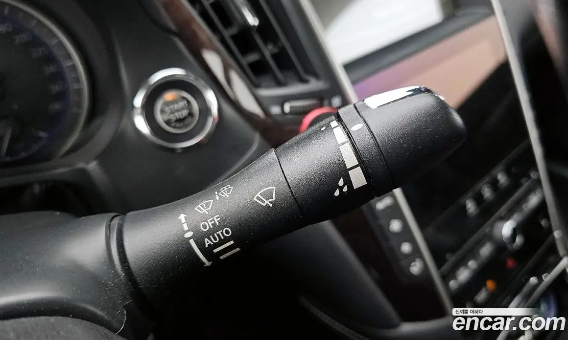 Infiniti Q50 2014 2.1 автомат (гидро), фото 17 Infiniti Q50 2014 2.1 автомат (гидро), фото 17