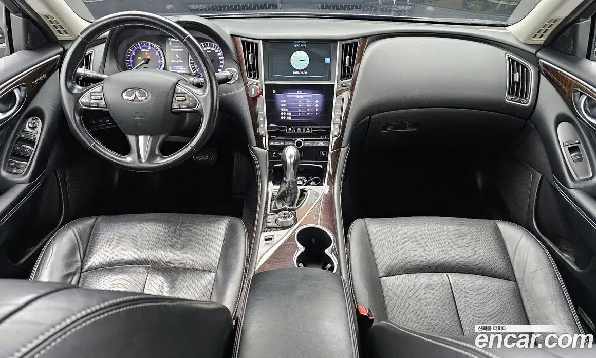 Infiniti Q50 2014 2.1 автомат (гидро), фото 7 Infiniti Q50 2014 2.1 автомат (гидро), фото 7