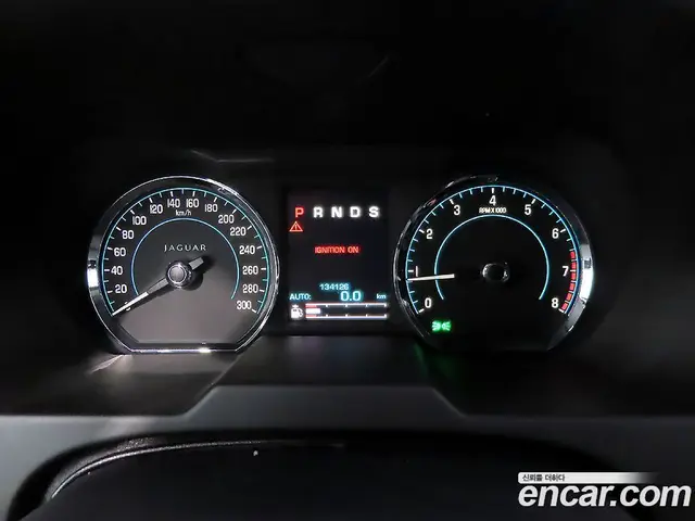 Jaguar XF 2013 2.0 автомат (гидро), миниатюра 9 Jaguar XF 2013 2.0 автомат (гидро), миниатюра 9