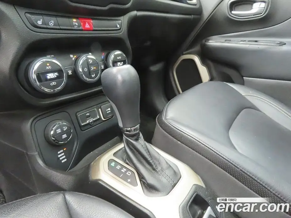 Jeep Renegade 2015 2.0 автомат (гидро), фото 11 Jeep Renegade 2015 2.0 автомат (гидро), фото 11