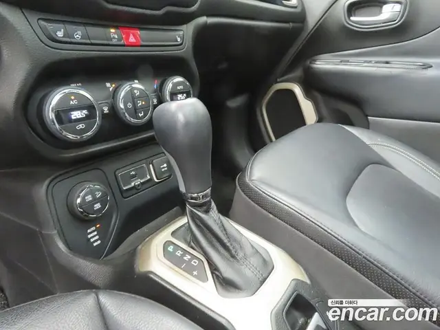 Jeep Renegade 2015 2.0 автомат (гидро), миниатюра 11 Jeep Renegade 2015 2.0 автомат (гидро), миниатюра 11
