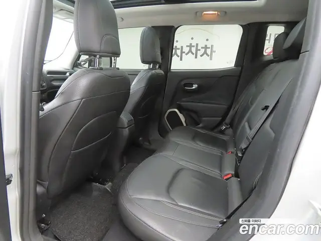 Jeep Renegade 2015 2.0 автомат (гидро), миниатюра 6 Jeep Renegade 2015 2.0 автомат (гидро), миниатюра 6