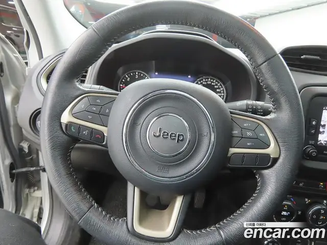 Jeep Renegade 2015 2.0 автомат (гидро), миниатюра 8 Jeep Renegade 2015 2.0 автомат (гидро), миниатюра 8