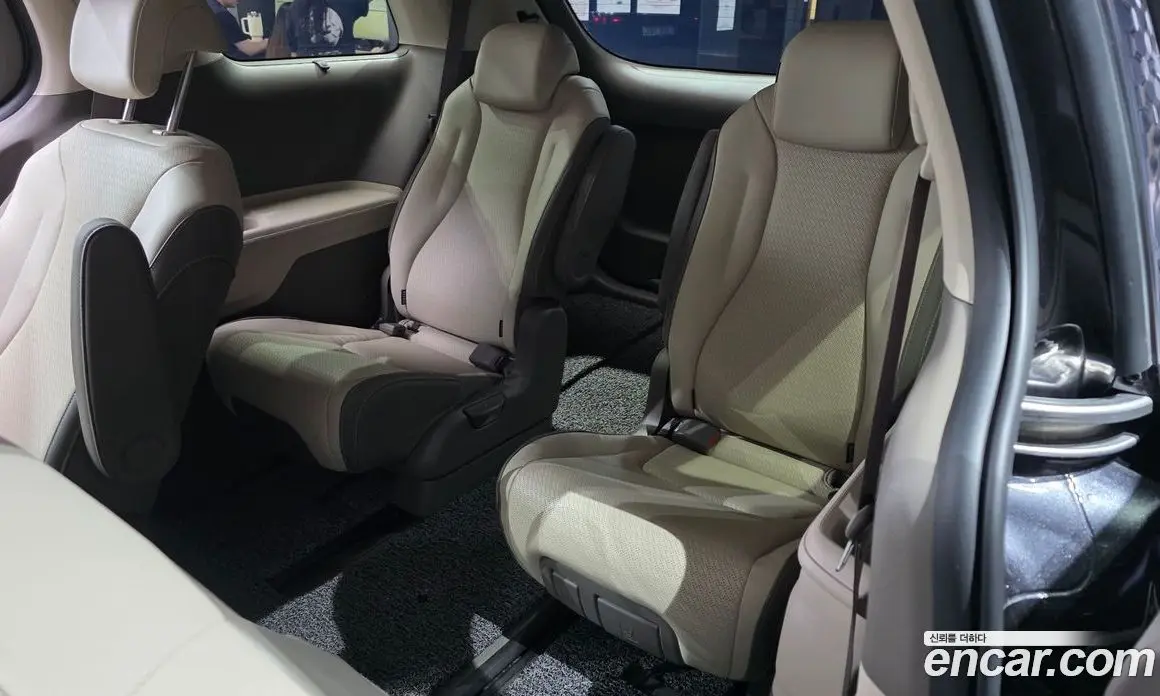 Kia Carnival 2021 3.5 автомат (гидро), фото 17 Kia Carnival 2021 3.5 автомат (гидро), фото 17