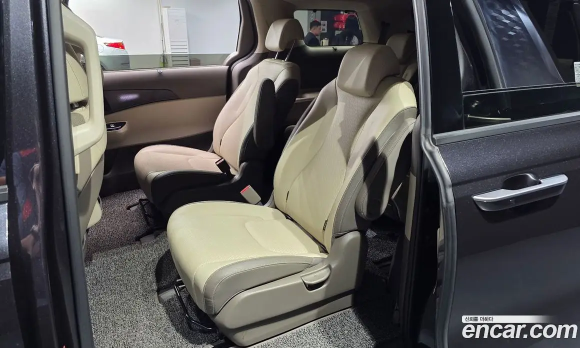 Kia Carnival 2021 3.5 автомат (гидро), фото 18 Kia Carnival 2021 3.5 автомат (гидро), фото 18