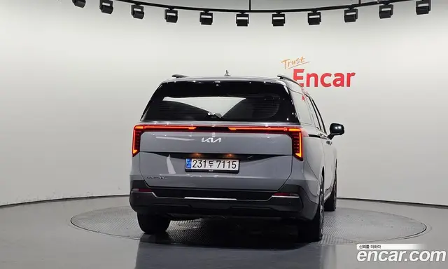Kia Carnival 2024 2.2 автомат (гидро), миниатюра 4