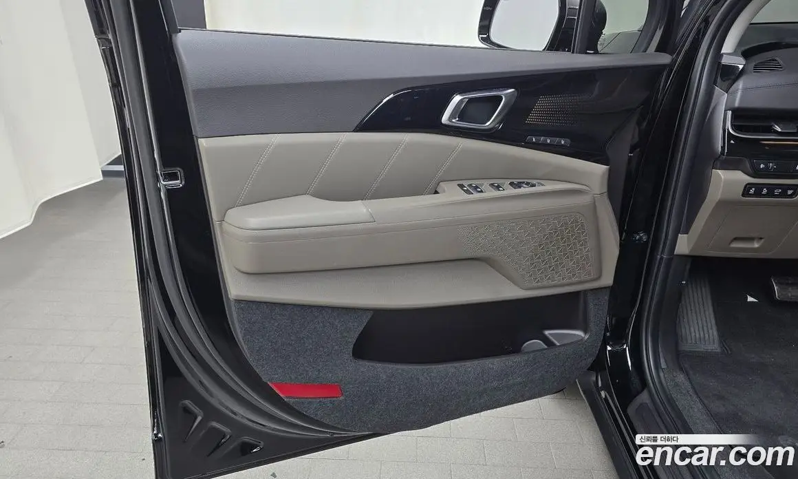 Kia Carnival 2025 2.2 автомат (гидро), фото 14 Kia Carnival 2025 2.2 автомат (гидро), фото 14