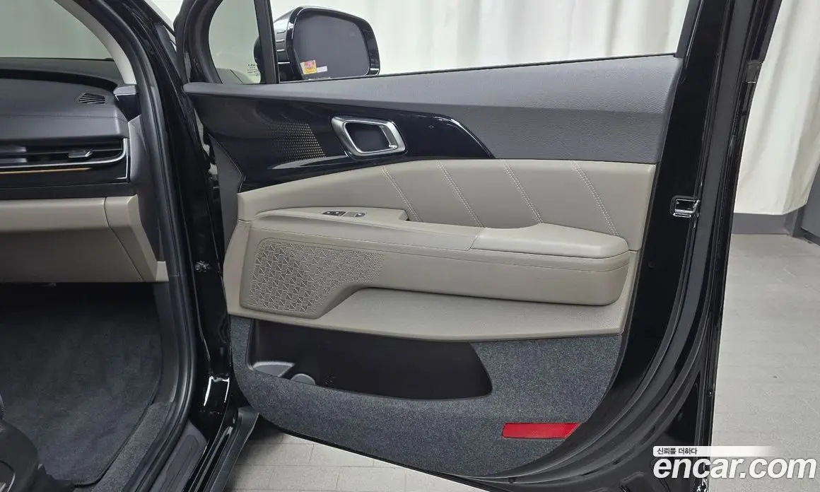 Kia Carnival 2025 2.2 автомат (гидро), фото 15 Kia Carnival 2025 2.2 автомат (гидро), фото 15