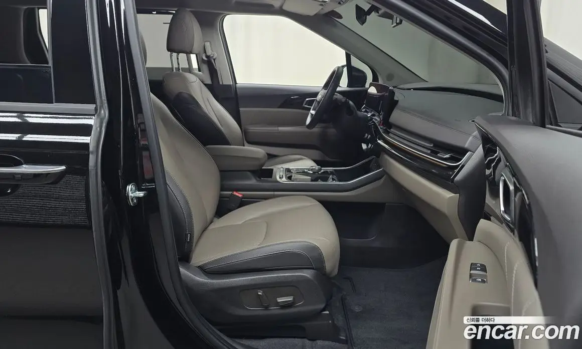 Kia Carnival 2025 2.2 автомат (гидро), фото 16 Kia Carnival 2025 2.2 автомат (гидро), фото 16