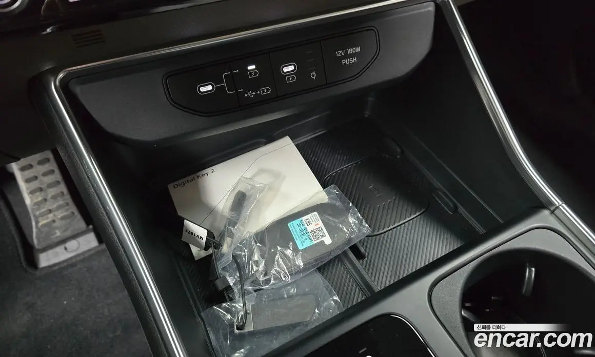 Kia Carnival 2025 2.2 автомат (гидро), фото 24 Kia Carnival 2025 2.2 автомат (гидро), фото 24