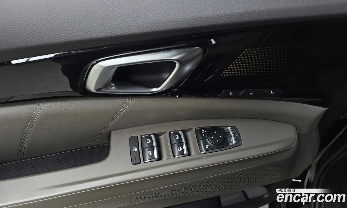 Kia Carnival 2025 2.2 автомат (гидро), фото 25 Kia Carnival 2025 2.2 автомат (гидро), фото 25