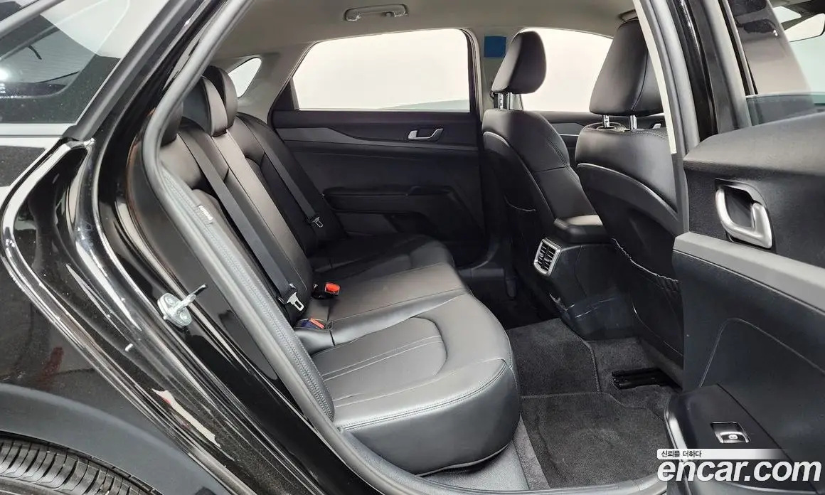 Kia K5 (Optima) 2024 2.0 автомат (гидро), фото 17 Kia K5 (Optima) 2024 2.0 автомат (гидро), фото 17