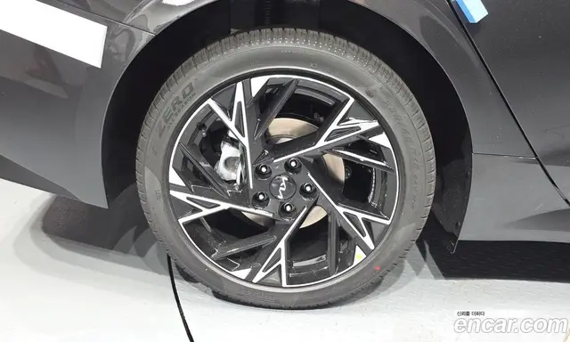 Kia K5 (Optima) 2026 2.0 автомат (гидро), миниатюра 5 Kia K5 (Optima) 2026 2.0 автомат (гидро), миниатюра 5