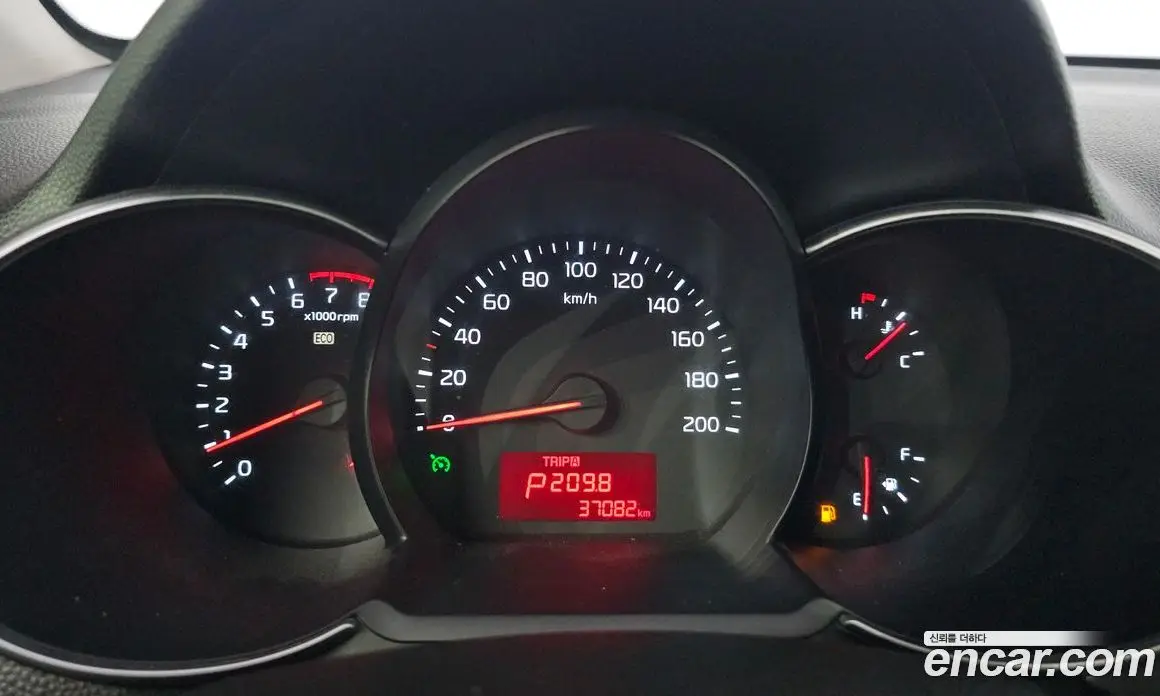 Kia Morning 2015 1.0 автомат (гидро), фото 8