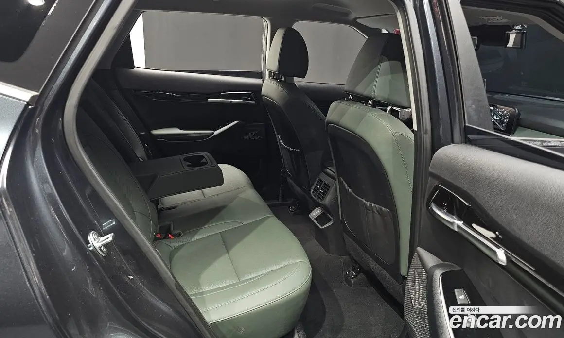 Kia Seltos 2024 1.6 автомат (гидро), фото 16 Kia Seltos 2024 1.6 автомат (гидро), фото 16
